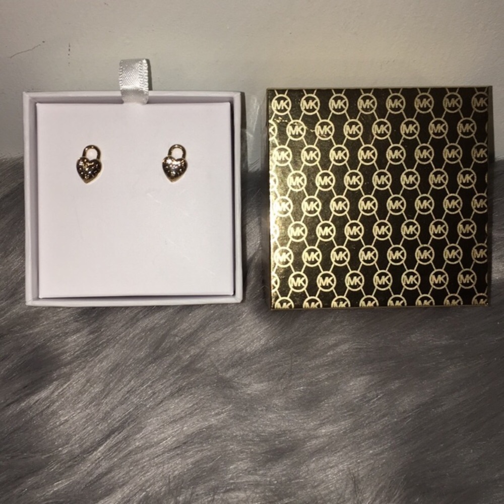 🎁 ‼️Michael Kors 3D Acrylic Heart Earrings - Picture 5 of 8